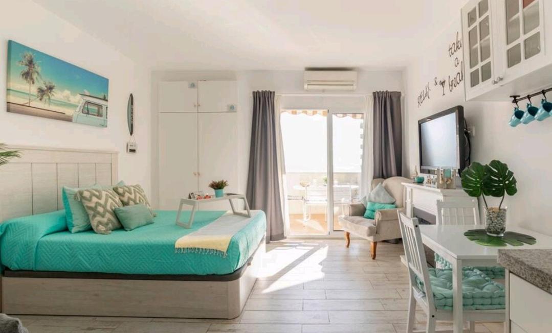 El Estudio De La Playa Benalbeach Holidays Deluxe Benalmádena Buitenkant foto